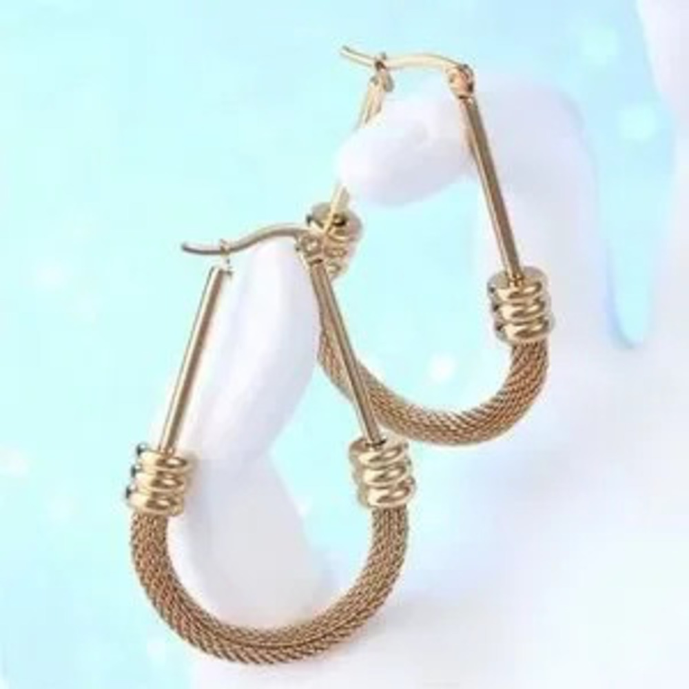 Gold U-Shape Mesh Hoop Earrings